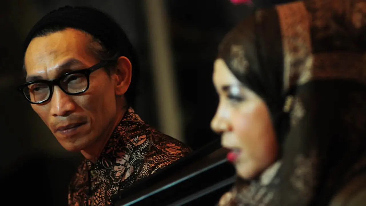 Melly Goeslaw dan Anto Hoed