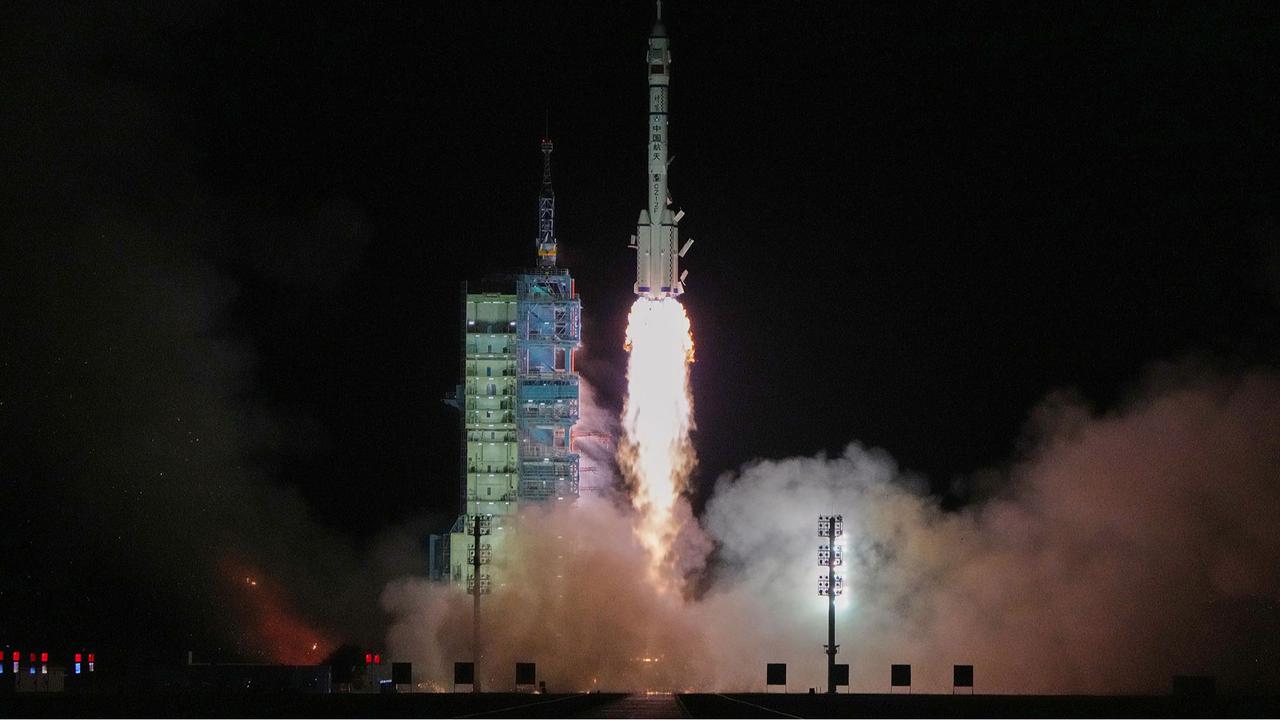 astronot china