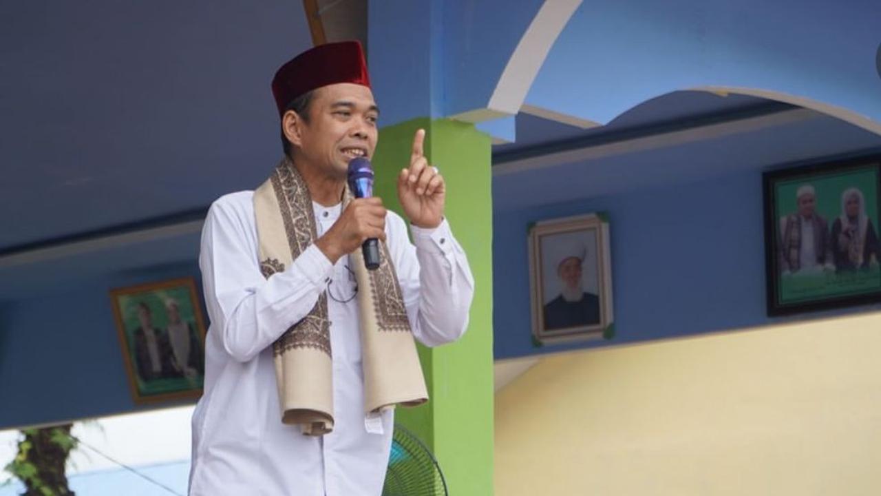 Ustaz Abdul Somad (credit: https://www.instagram.com/ustadzabdulsomad_official/)