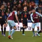 Pemain Chelsea Kai Havertz (kedua dari kanan) menggiring bola saat melawan Burnley pada pertandingan sepak bola Liga Inggris di Turf Moor, Burnley, Inggris, 5 Maret 2022. Chelsea menang 4-0. (Oli SCARFF/AFP)