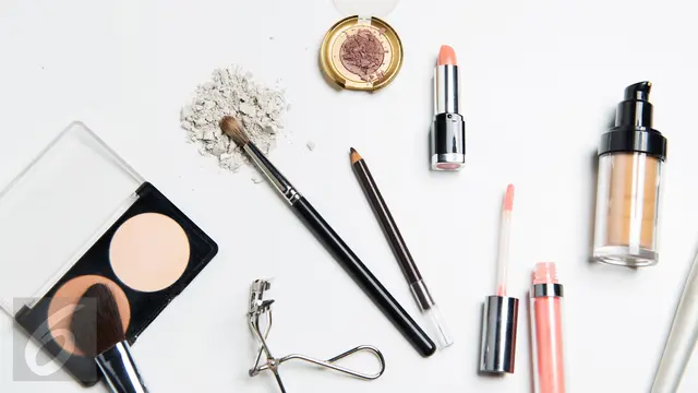Ilustrasi Make Up