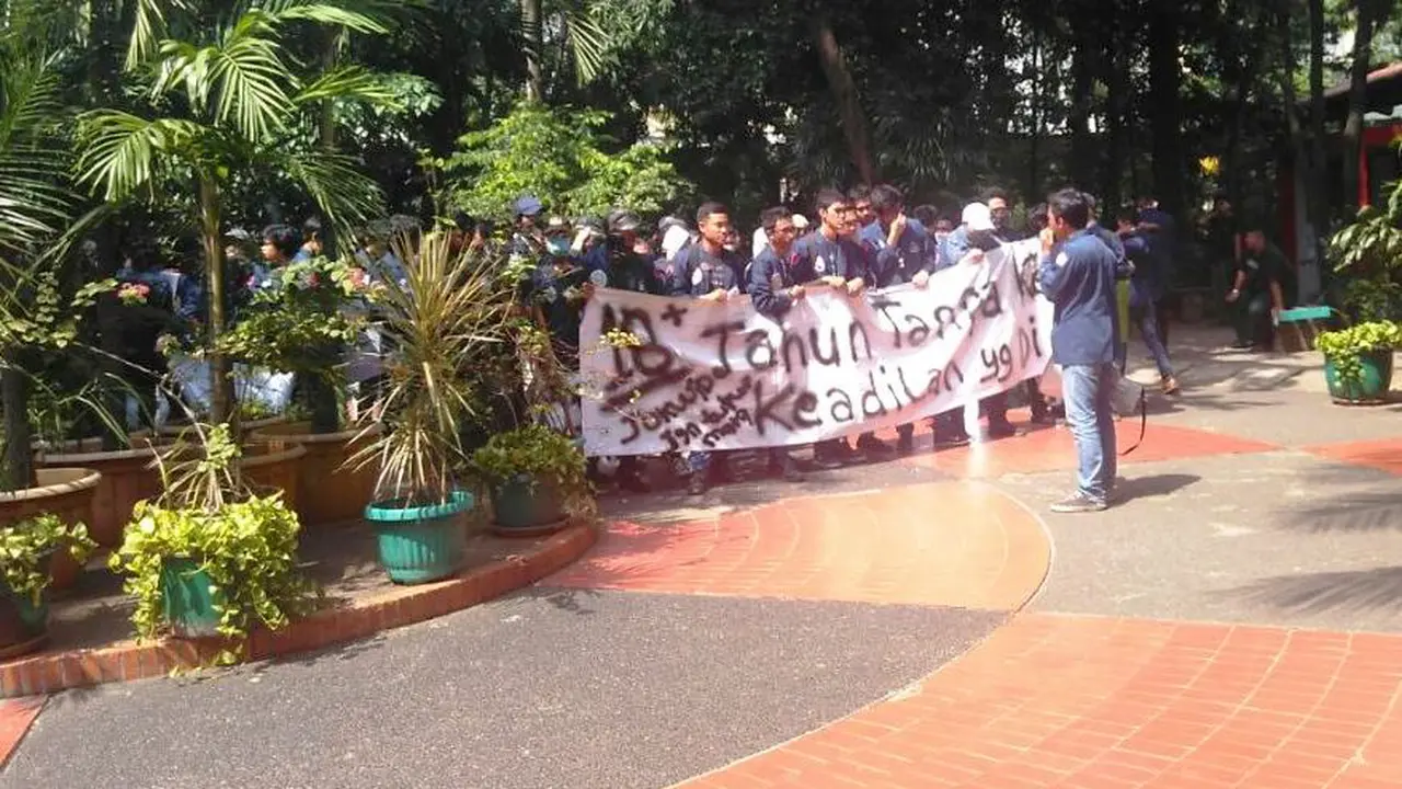 20160512-demo-jakarta-trisakti