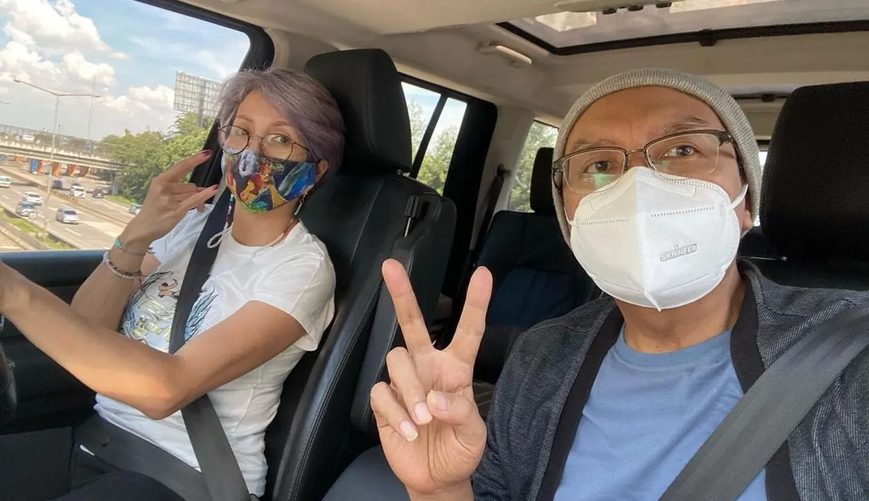 Ari Lasso dan Vitta Dessy Catur Purnama (Instagram/ari_lasso)