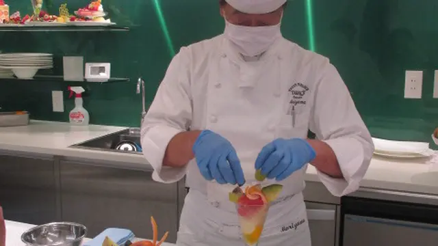 Wisata Legendaris yang Wajib Dikunjungi di Shinjuku Jepang, dari Restoran Kari hingga Toko Buah Sultan