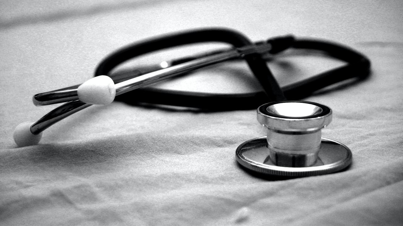 Ilustrasi dokter/dok. Unsplash Hush Naidoo