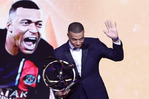 Kylian Mbappe Terpilih Menjadi Pemain Terbaik Liga Prancis