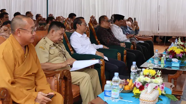 Peletakan batu pertama pembangunan Sekolah Tinggi Agama Buddha Negeri (STABN) Raden Wijaya di Mondromino, Wonogiri Jawa Tengah resmi di mulai. (Istimewa)