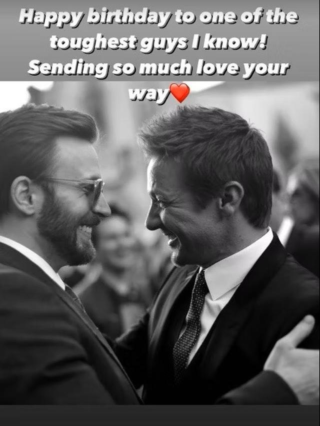 Chris Evans dan Jeremy Renner
