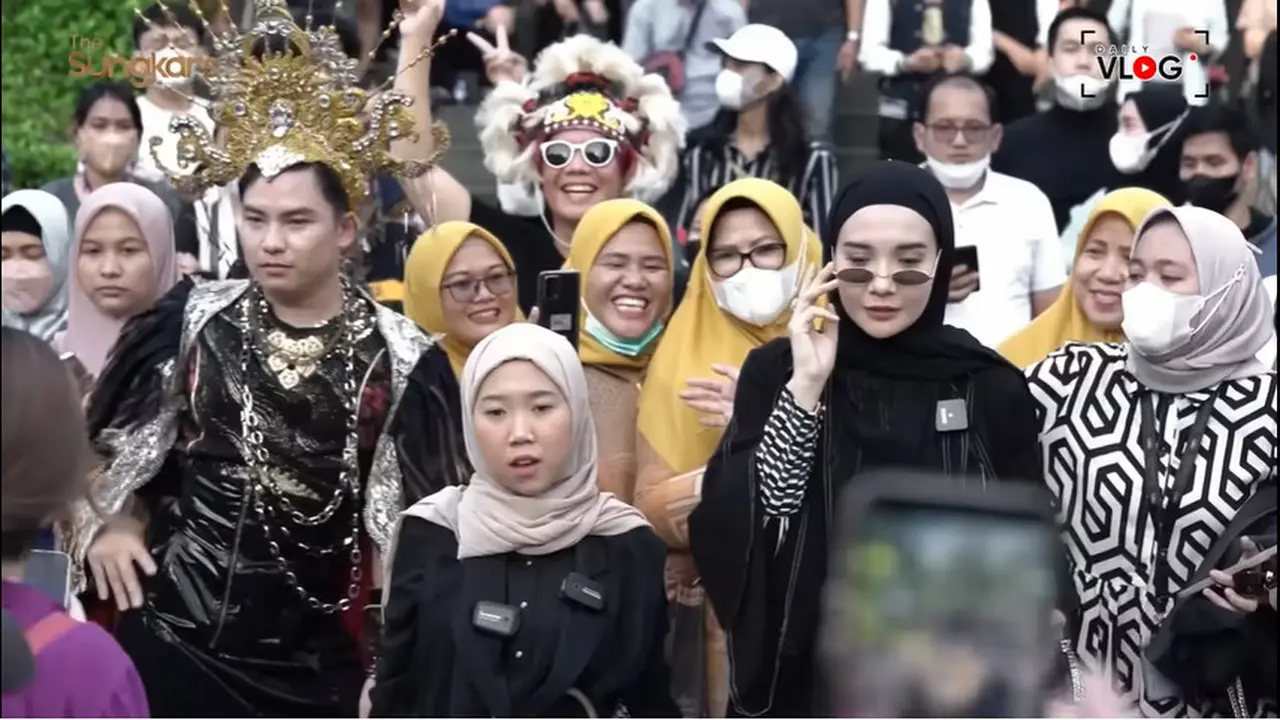[Fimela] Zaskia Sungkar di CFW