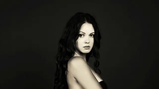 5 Selebriti yang Pernah Bercinta dengan Makhluk Halus