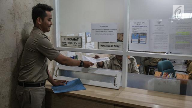 Hari Pertama Masuk, PNS DKI Jakarta Langsung Aktif Bekerja