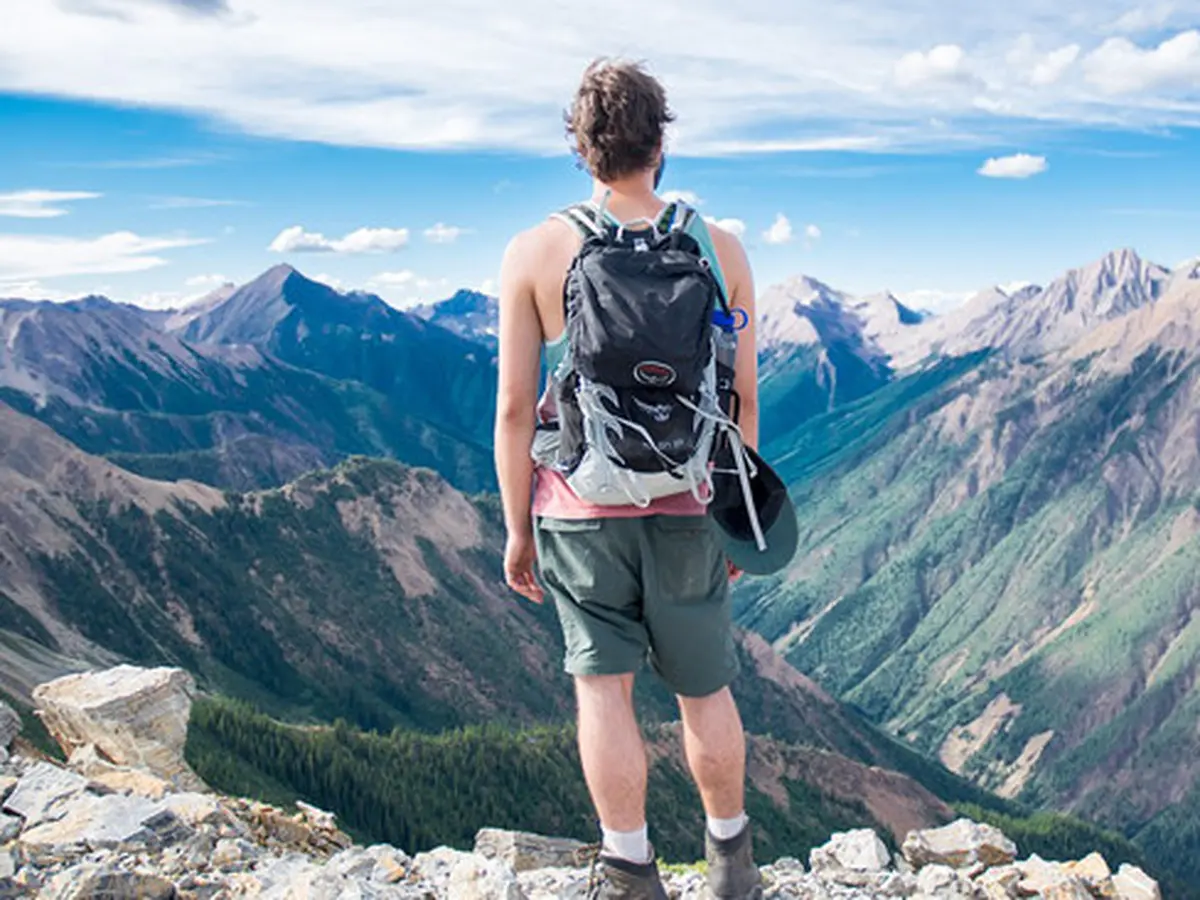 40 Kata-Kata Bijak Keren Traveling, Inspirasi Mengubah Hidup - Ragam  Bola.com