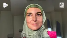 Sinead O'Connor mengunggah pengumuman di akun Twitternya bahwa ia telah memeluk agama Islam.
