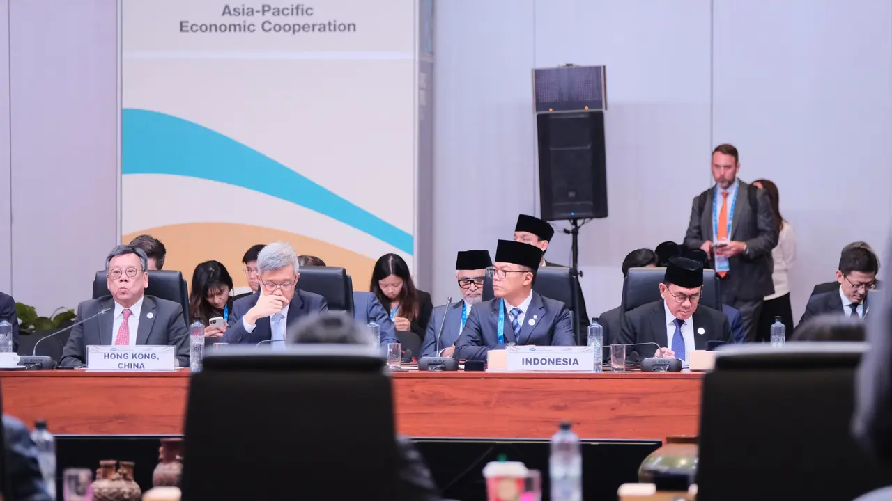 Menteri Luar Negeri RI Sugiono saat menghadiri APEC Ministerial Meeting (AMM) di Lima, Peru, Kamis (14/11/2024). (Dok. Adityo Karno/ Kemlu RI)
