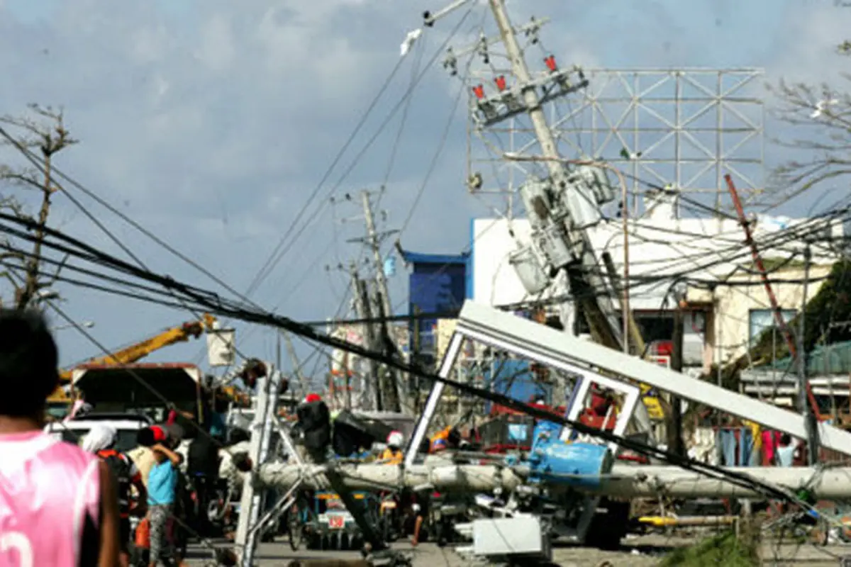 topan-haiyan-bbc-131111c.jpg
