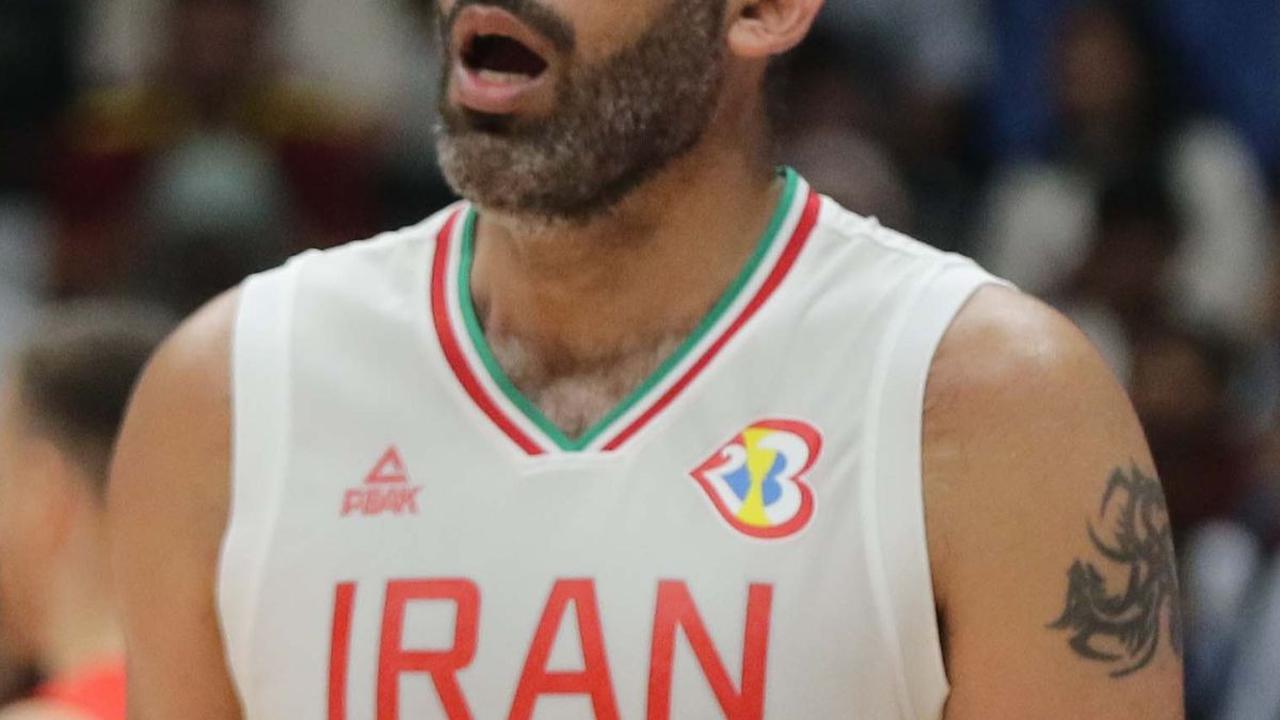 Ekspresi pemain Iran setelah dikandaskan Spanyol.
