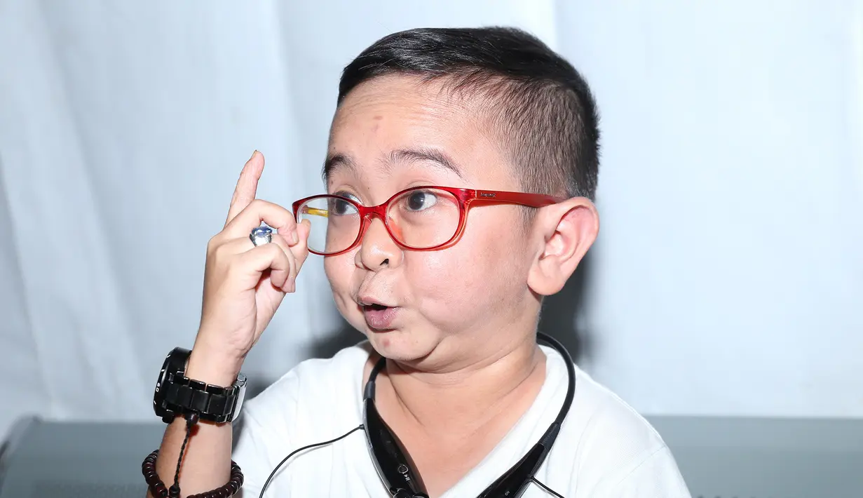 Daus menambahkan, istri barunya merasa tidak nyaman dengan munculnya perempuan Ryana yang mengaku memiliki hubungan. Tidak ada masalah lain selain itu. (Deki Prayoga/Bintang.com)