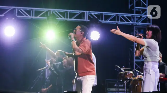 Maliq & D’Essentials
