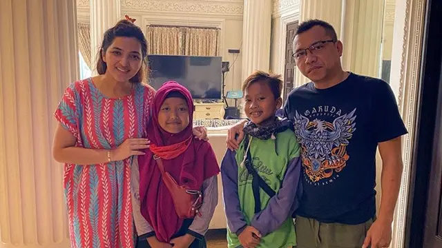 Anak Angkat Ashanty Bakal Masuk Pesantren, Ini 6 Momen Putra dan Aulia Belanja Bareng