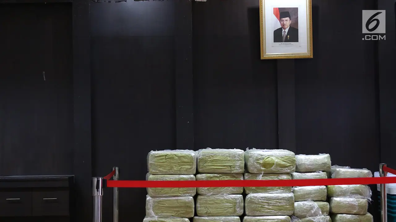 Wujud Sabu 1,6 Ton yang Diselundupkan Lewat Perairan Batam