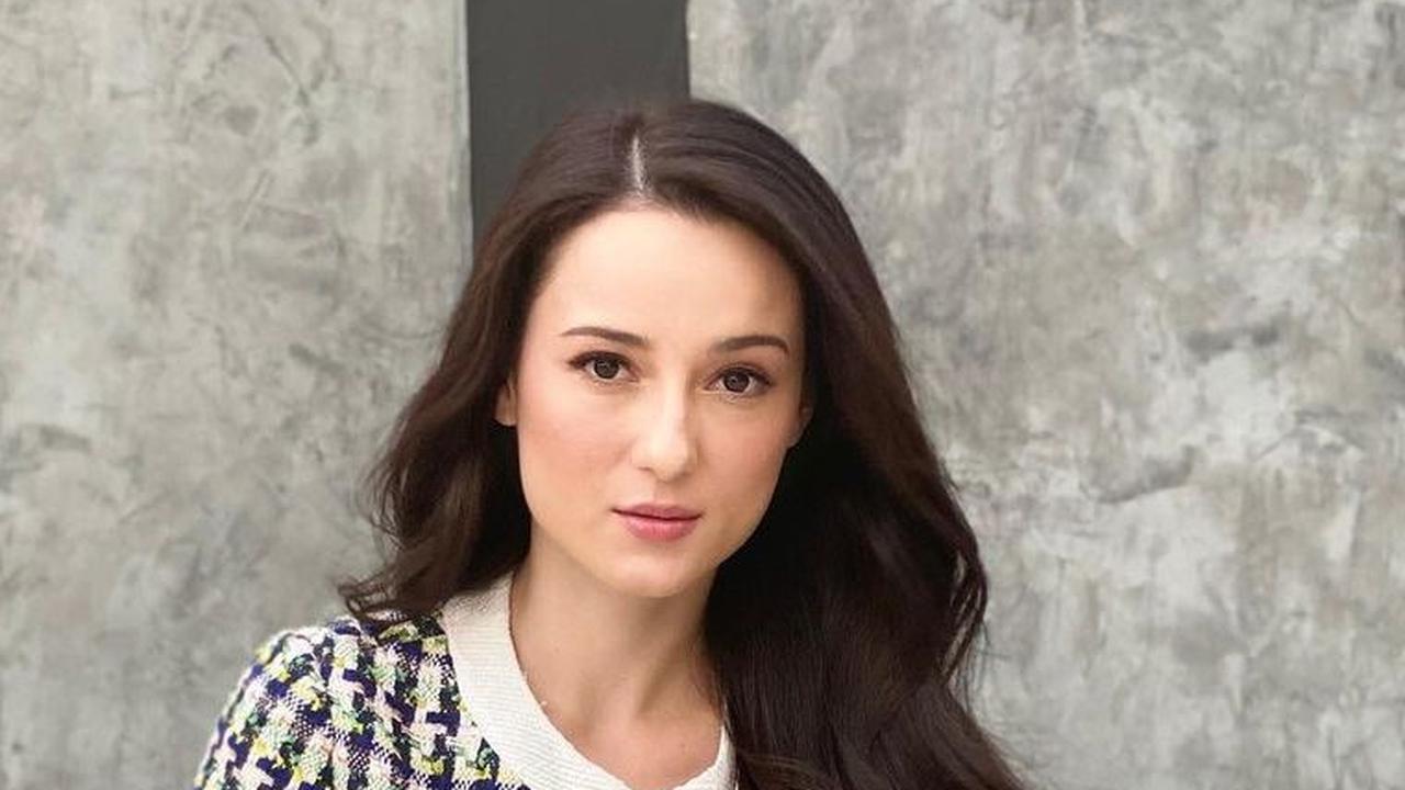 Kini Jadi Ibu Anak Satu, Intip Potret Transformasi Julie Estelle yang Curi Perhatian