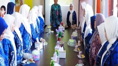 Dispusip Tala Perkuat Budaya Literasi Tanah Laut Melalui Bedah Buku dan Pelatihan Keterampilan