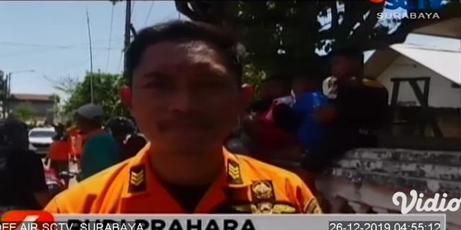 VIDEO: Tim SAR Gabungan Temukan Korban Terseret Ombak Pantai Payangan