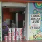 5 Cara Promosi Penjual Jus Ini Nyeleneh Banget, Bikin Ngakak (sumber: 1cak.com)
