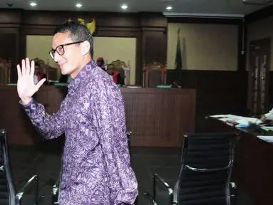 Sandiaga Uno saat menjadi saksi dalam sidang kasus dugaan korupsi alkes RS Khusus Pendidikan Kedokteran di Universitas Udayana dan kasus proyek Wisma Atlet Palembang di Pengadilan Tipikor, Jakarta (30/8). (Liputan6.com/Helmi Afandi)