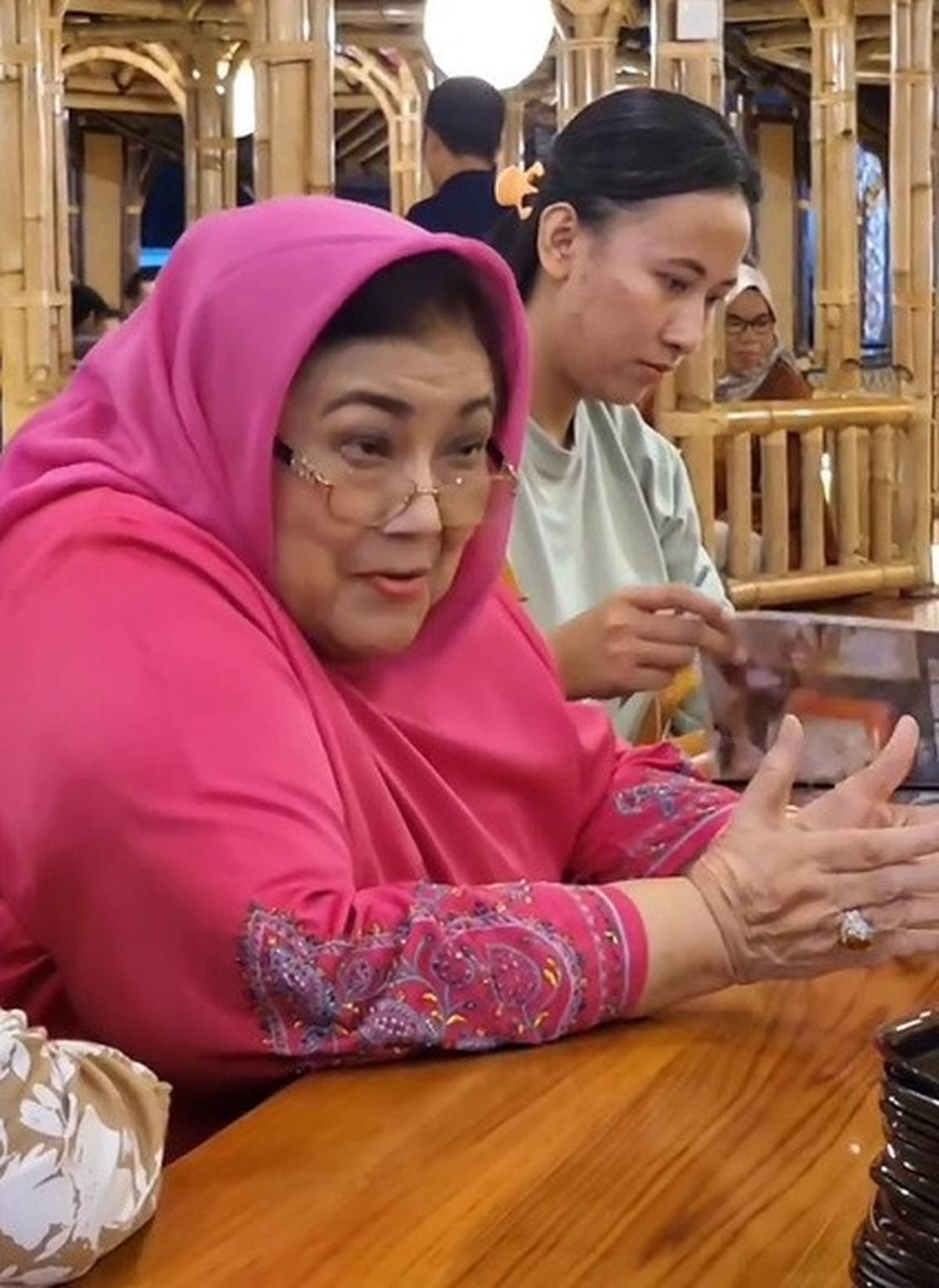 Profil Rahayu Effendi, Aktris Senior Indonesia dengan Segudang Prestasi