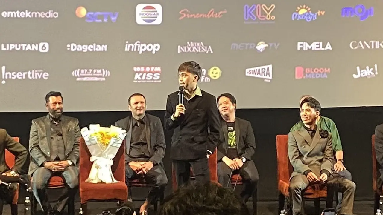 Tierison (Jot) dalam konferensi pers film Harusnya Horror di Jakarta, Kamis  (13/8/2026). (Liputan6.com/Nola Vemiliana)