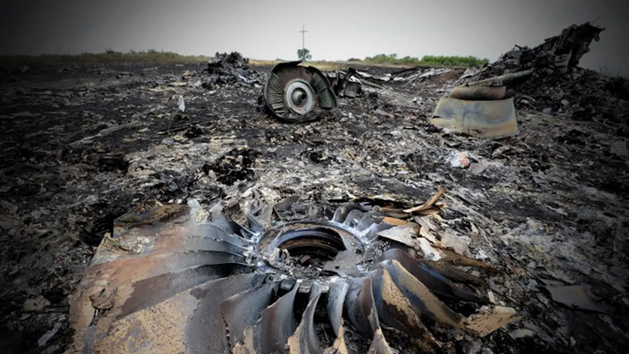 Malaysia Airlines Ditembak Di Perbatasan
