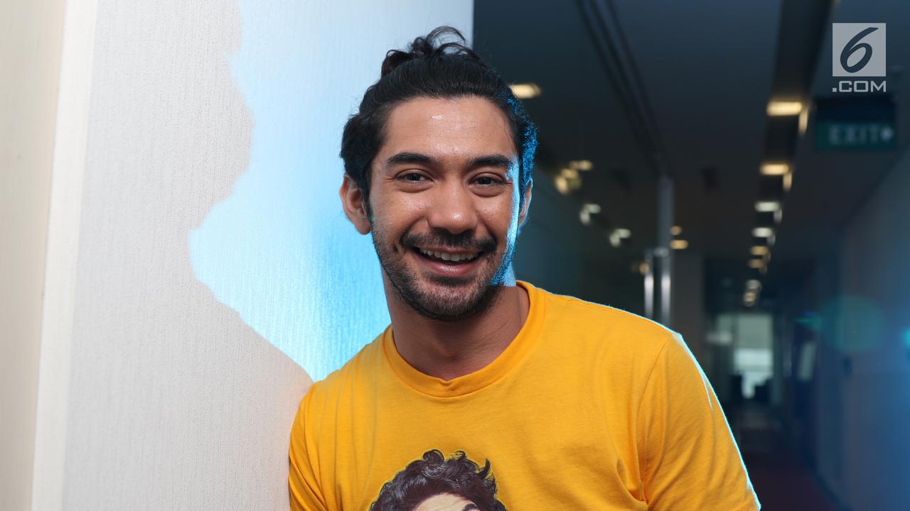 Pemain film Benyamin: Biang Kerok Reza Rahadian