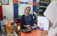 Agen BRILink Ela jadi Langganan Transaksi Warga Cimande, Ternyata Strateginya Pakai Fitur Jemput Bola Ini