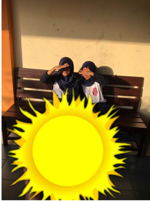 Wanita Ini Minta Diedit Foto Agar Hilangkan Bola, 6 Hasilnya Bikin Cengengesan