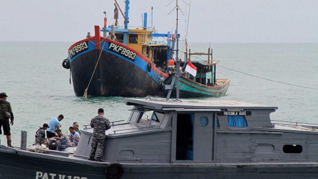 Aksi TNI AL ledakan kapal asing ilegal asal Malaysia