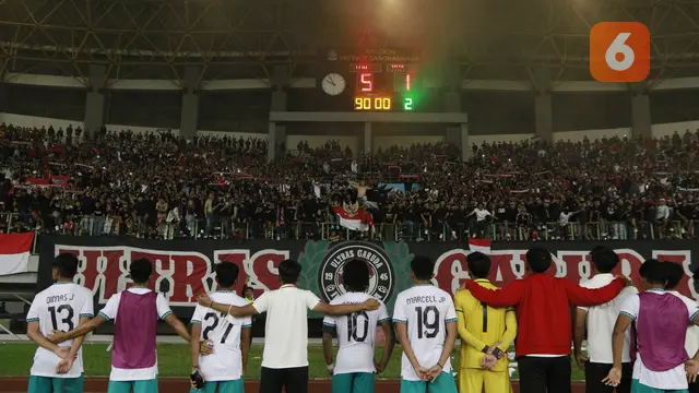 Foto: Ekspresi Pemain Timnas Indonesia usai Tersingkir dari Piala AFF U-19 2022, Zanadin Fariz Pun Menangis