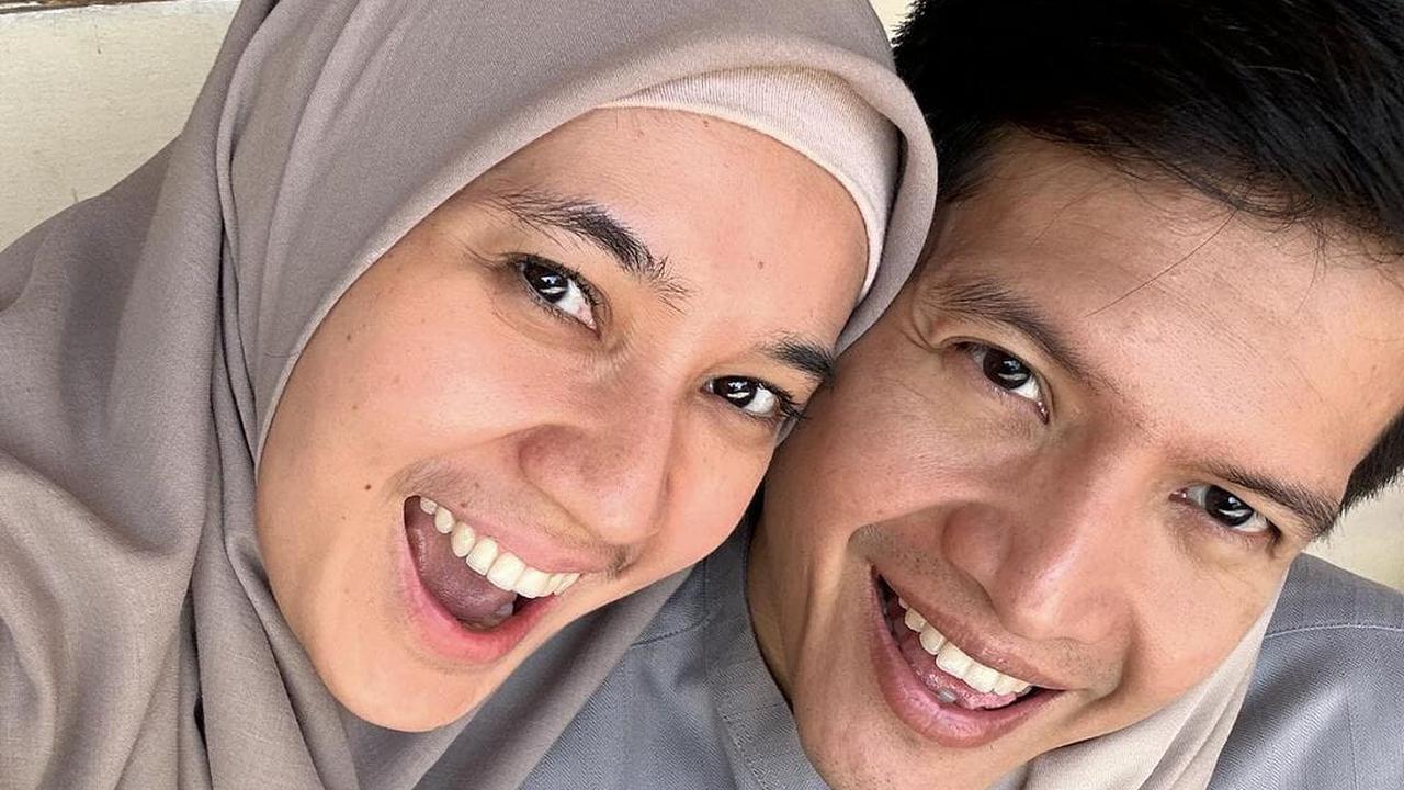 Potret Bahagia Pasangan Artis yang Belum Dikaruniai Momongan, Tetap Romantis dan Kompak