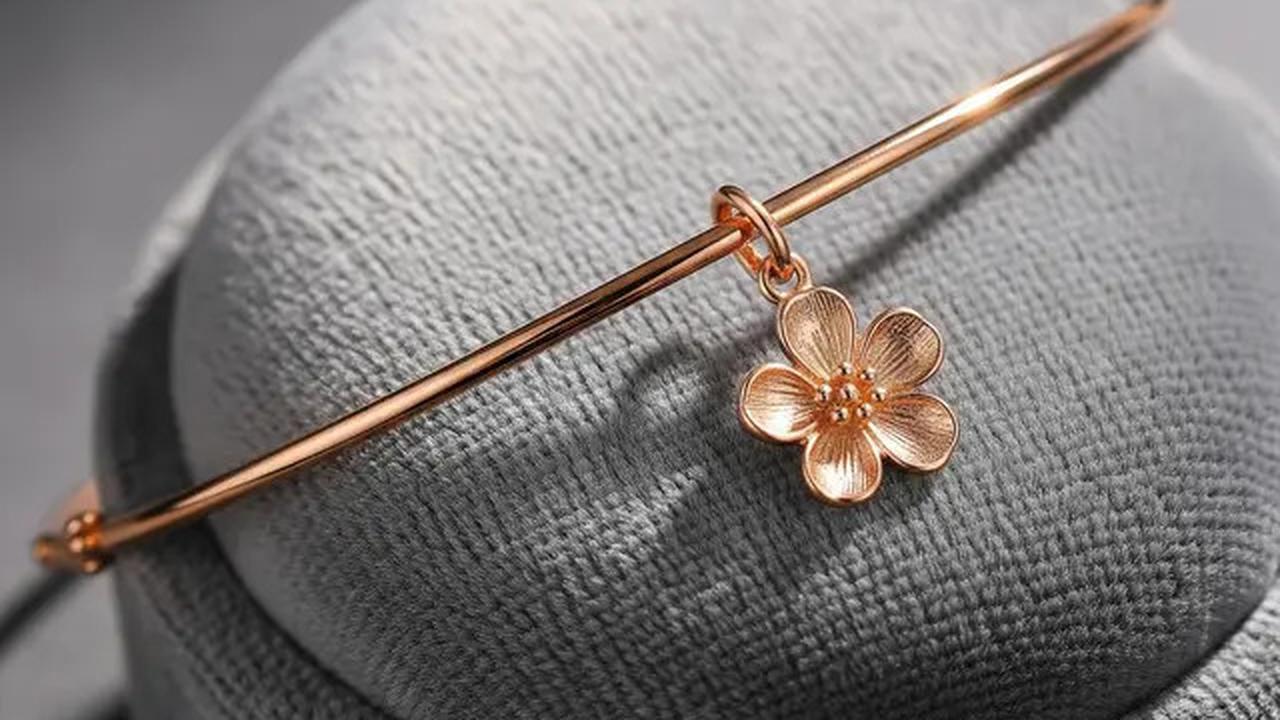 7 Model Gelang Bangle Tipis dengan Aksen Bunga, Sentuhan Klasik yang Tetap Kekinian