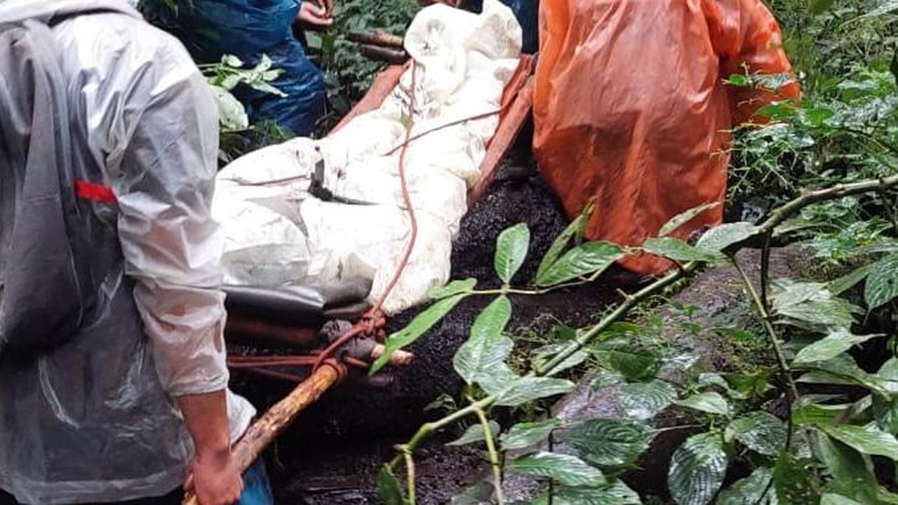Cerita Tim SAR Evakuasi Pendaki Alami Patah Kaki di Gunung Kerinci