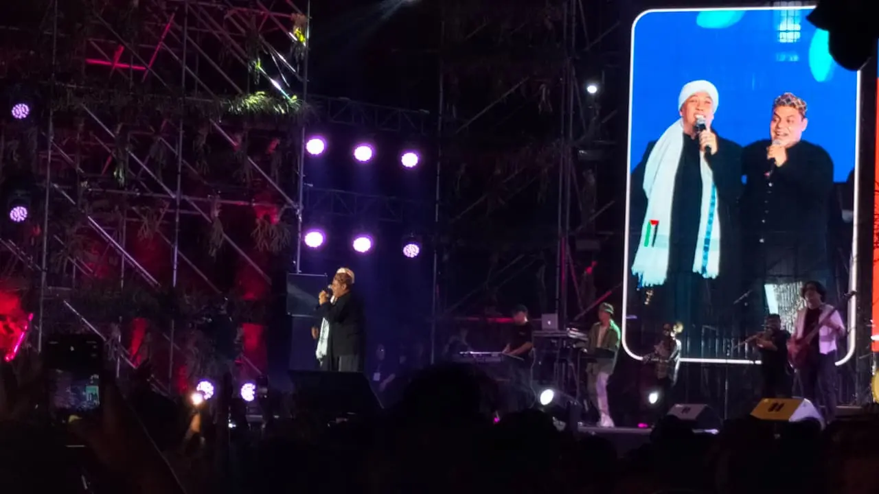Hadad Alwi dan Opick Getarkan Synchronize Fest 2025. (M Altaf Jauhar/ Liputan6.com)