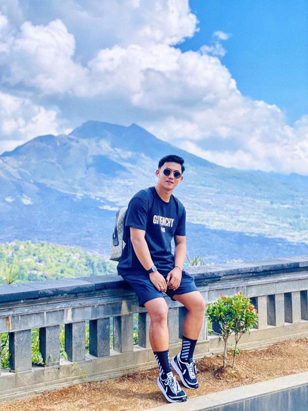 Irham, Kakak Putri D'Academy (Sumber: Instagram/irhamram)