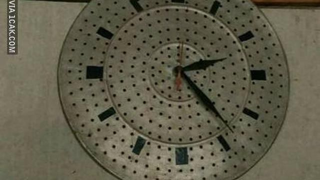 6 Jam Low Budget Ini Kelewat Unik, Bikin Geleng Kepala