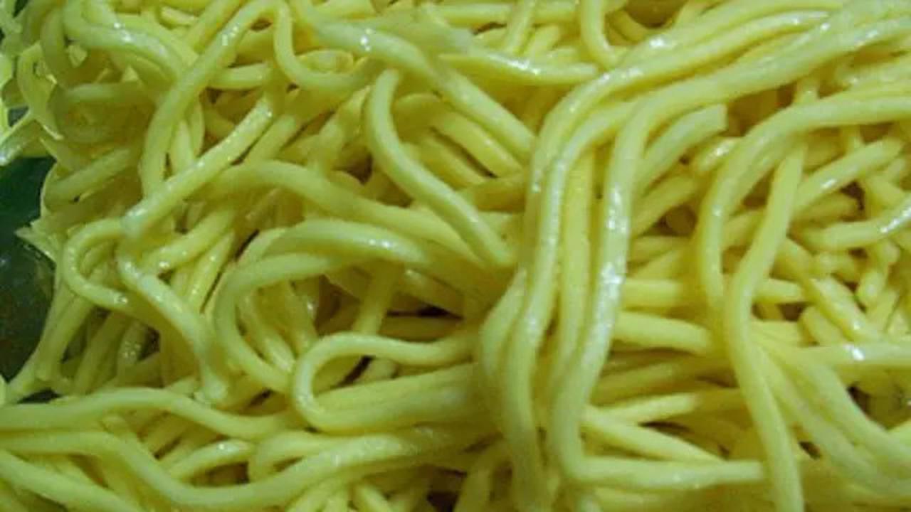 Rahasia Memasak Mi Kuning Goreng Agar Tidak Mudah Basi