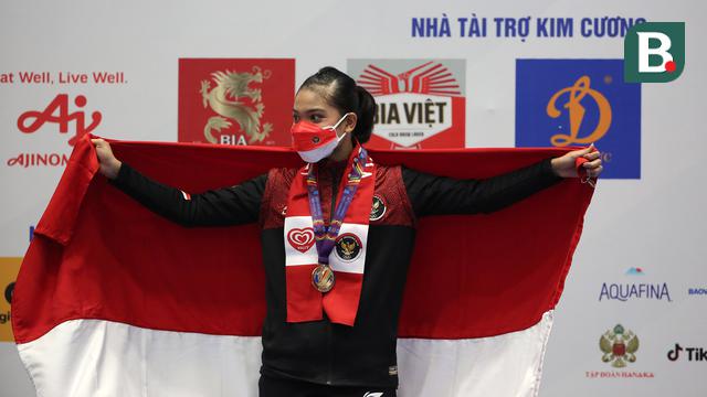 Foto: Aksi Gemilang Alisya Mellynar saat Sabet Emas di Cabor Wushu SEA Games 2021 Vietnam
