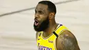 5. LeBron James (Basket) - Bintang NBA ini mendapatkan pemasukan dari Endorsement lebih besar dari pada gaji nya di LA Lakers. Pendapatan King James mencapai USD 88,2 juta (Rp 1,29 triliun). (Kevin C. Cox/Getty Images/AFP)