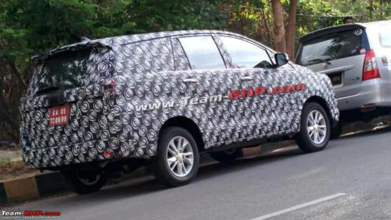 Toyota Innova 2016 Dijanjikan Tampil Lebih Mewah