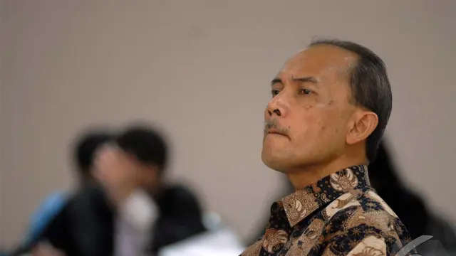 Ekspresi Budi Mulya Saat Dituntut 17 Tahun Penjara