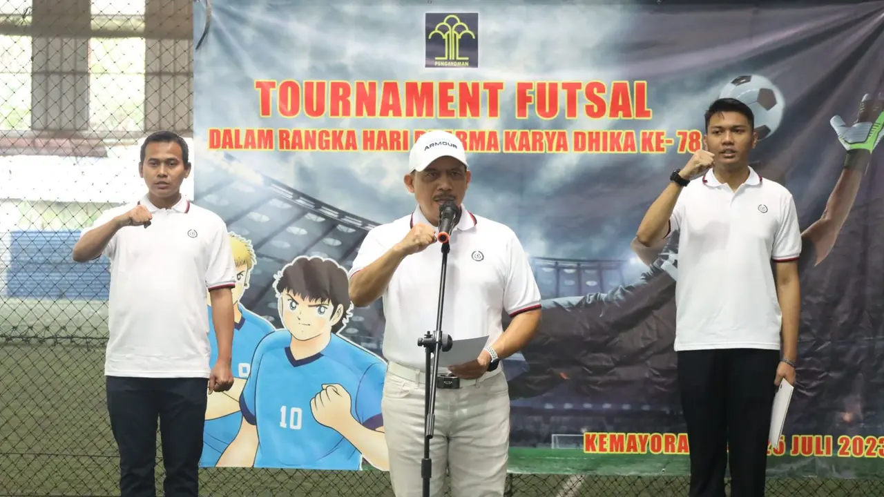 Kepala Kantor Wilayah Kemenkumham DKI Jakarta, Ibnu Chuldun saat membuka turnamen futsal antar UPT di di Lapangan Maestro Kemayoran, Jakarta Pusat.