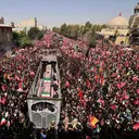 Lautan Manusia Iringi Pemakaman Ali Khamenei